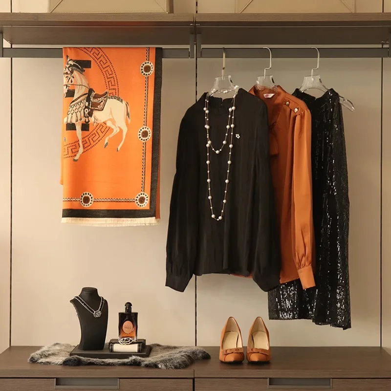 غرفة نموذجية، معطف وقبعة، غرفة نوم رئيسية، فستان، كعب عالي، زخارف، مزيج، بني، نسائي، خزانة ملابس #3