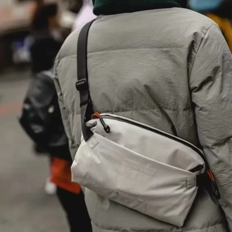 

Large Capacity Lightweight Portable Chest Bag Single Shoulder Bag Casual Commuting Travel Crossbody Bag Leisure Crossbody