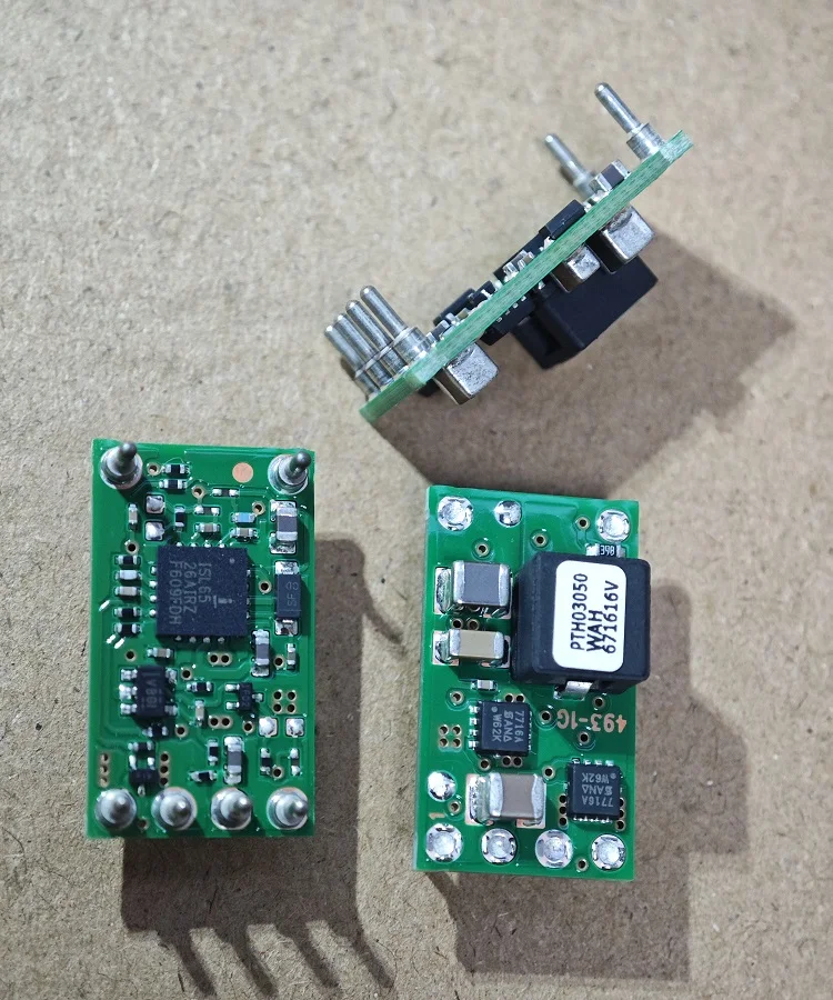 1 قطعة وحدة إمداد الطاقة PTH03050WAH أصلية جديدة