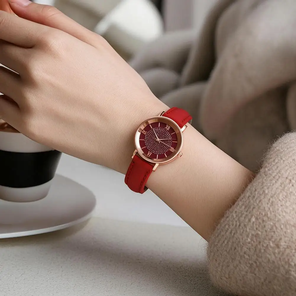 Quartz Watch Elegant Leather Strap Watch High Accuracy Analog Wristwatch for Women Comfortable Fit Wristwatch for Daily Unisex