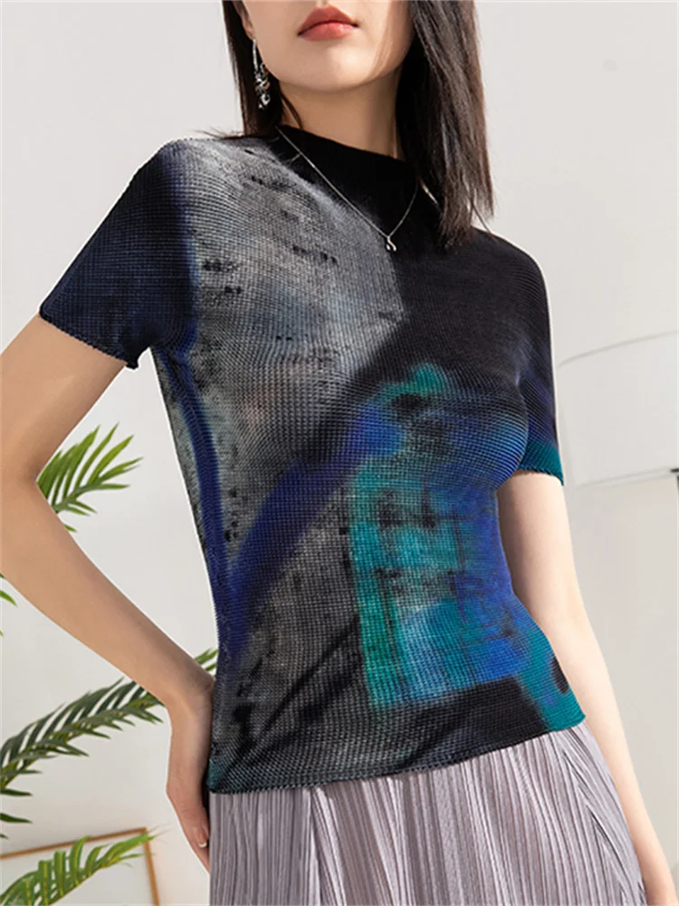 

Miyake Style Printed Half Turtleneck Short-Sleeved Top Women2023 Summer Fashion Slim Fit Corn Pleated Bottoming t-shirts women