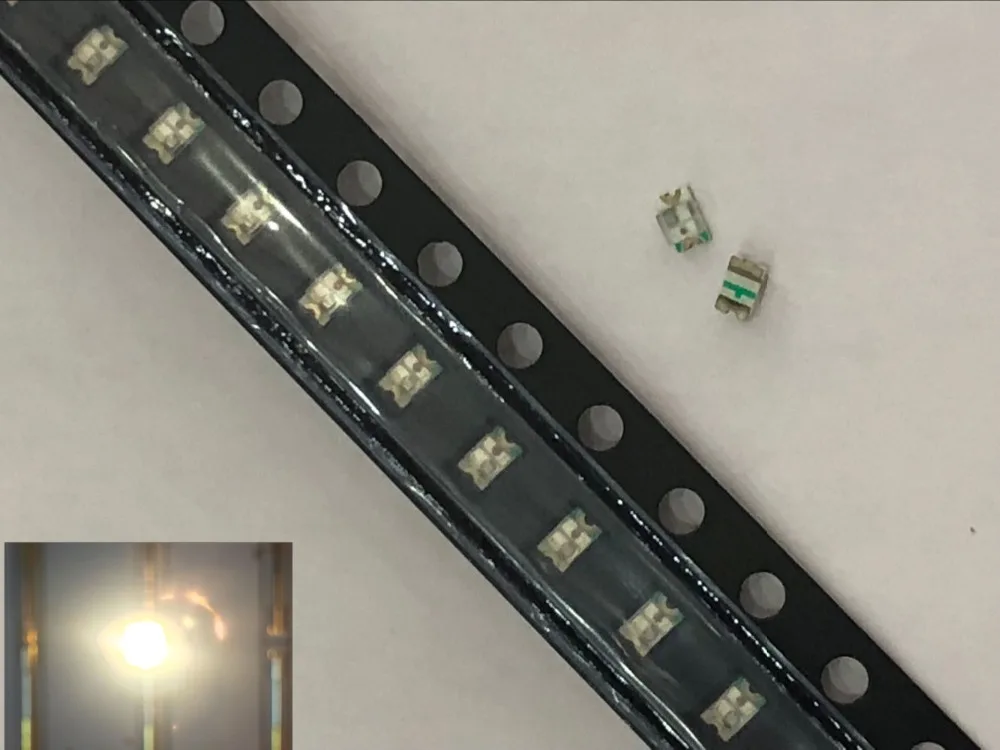 100PCS SMD 0805 Blink Flashing Diodes WARM White Light Emitting Diode 0805 SMD LED White-WW Blinkend Flash Diod Pack 1.5HZ