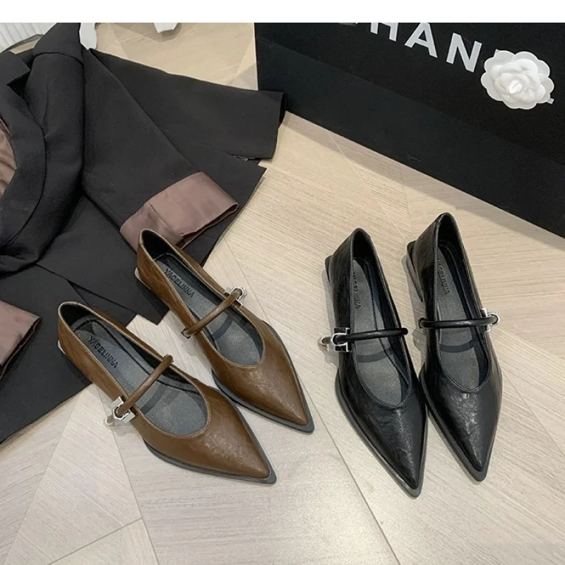 

Нарядные женские туфли на плоской подошве с открытой пяткой, осень 2023, новые уникальные универсальные туфли Мэри Джейн на массивном низком каблуке во французском стиле с острым носком