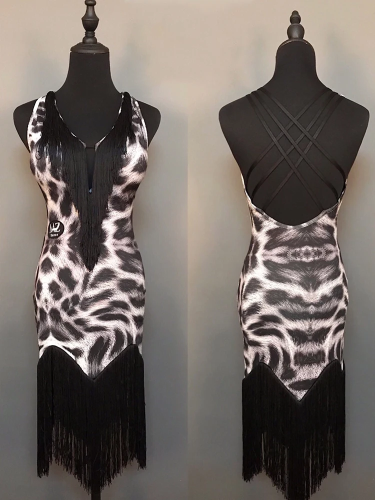 Abiti latini sexy per adulti Donne Samba Cha Cha Costume da spettacolo di danza Estate Abito con frange senza schienale Abbigliamento da competizione VBH1981