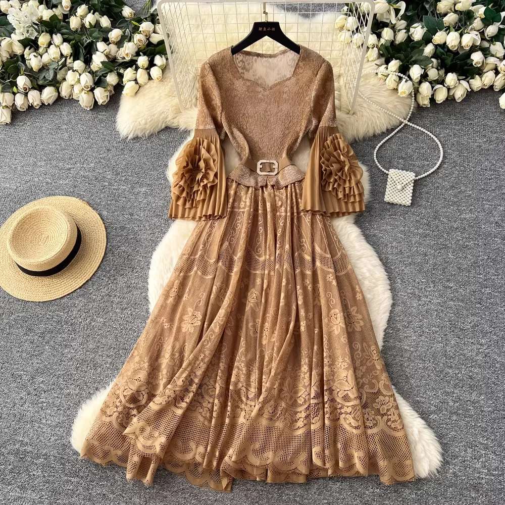 

2025 Light Mature Style Lace Lantern Sleeves Hollow Dress Three-dimensional Flower Waist Thin A-shaped Skirt High-end Women