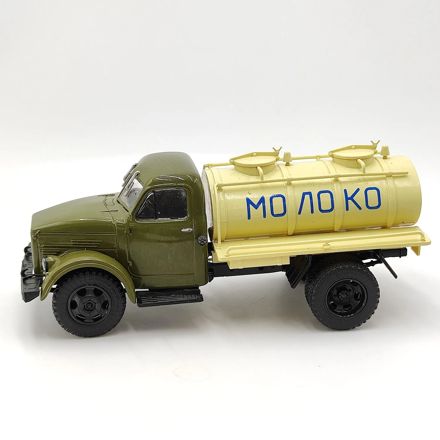 Diecast 1/43 Scale 1950s Soviet City Milk Transporter ACPT-1,8 Alloy Model MODIMIO Model Collectible Toy Gift Souvenir Display