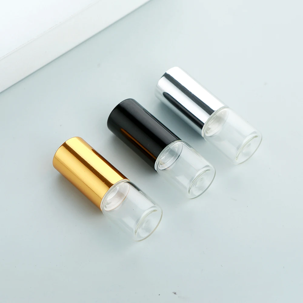 100 قطعة زجاجات قابلة للطي من الزجاج الشفاف سعة 2 مل مع رؤوس رش من الألومنيوم، وموزعات عطور/سفر محمولة للزيوت العطرية.