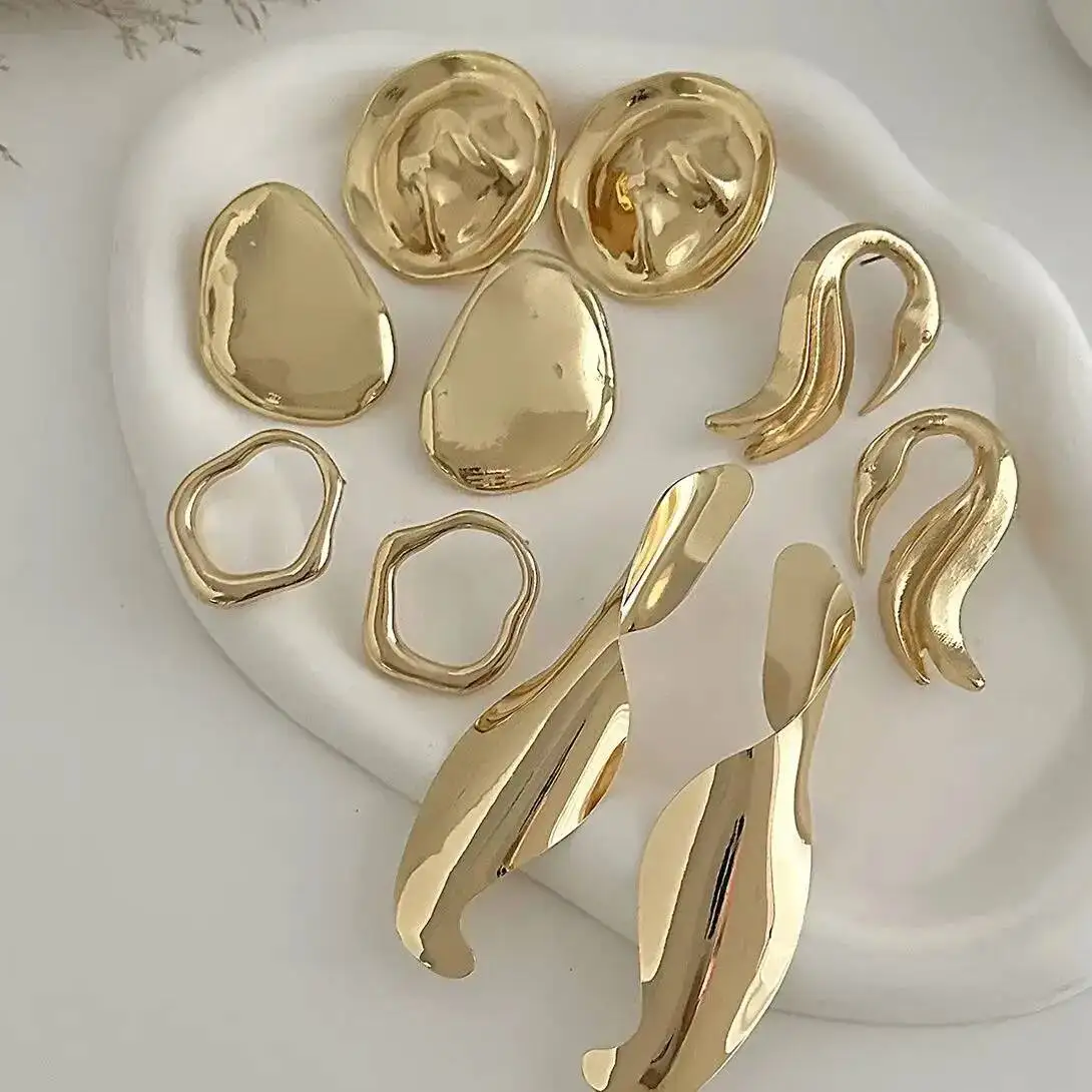 SHIXIN 5 Styles New Trendy Metal Gold Color Geometric Stud Earrings for Women Unique Irregular Round Swan Earrings Jewelry Gift
