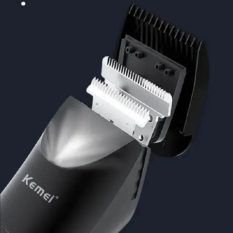 Триммер Kemei KM-1838 для интимных зон с защитной насадкой — детальный вид товара