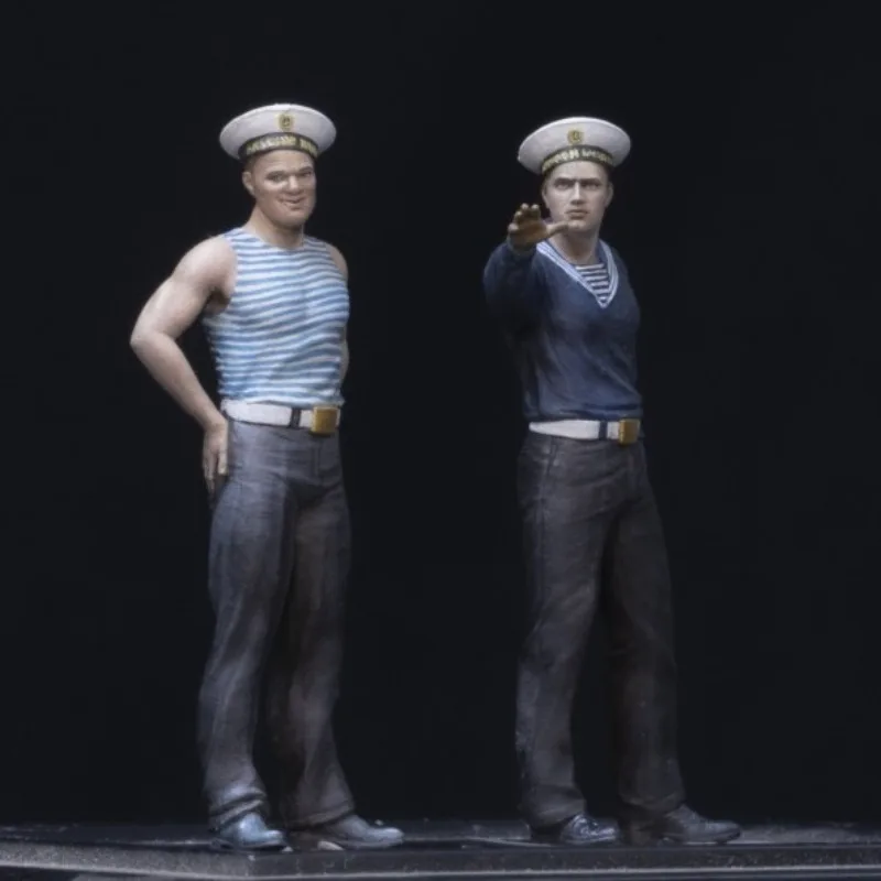 

1/35 Scale WWII Soviet Navy Soldier 2 People Resin Figure Assembled Model Kit Diorama Hobby Miniature Self Assembly Unpainted