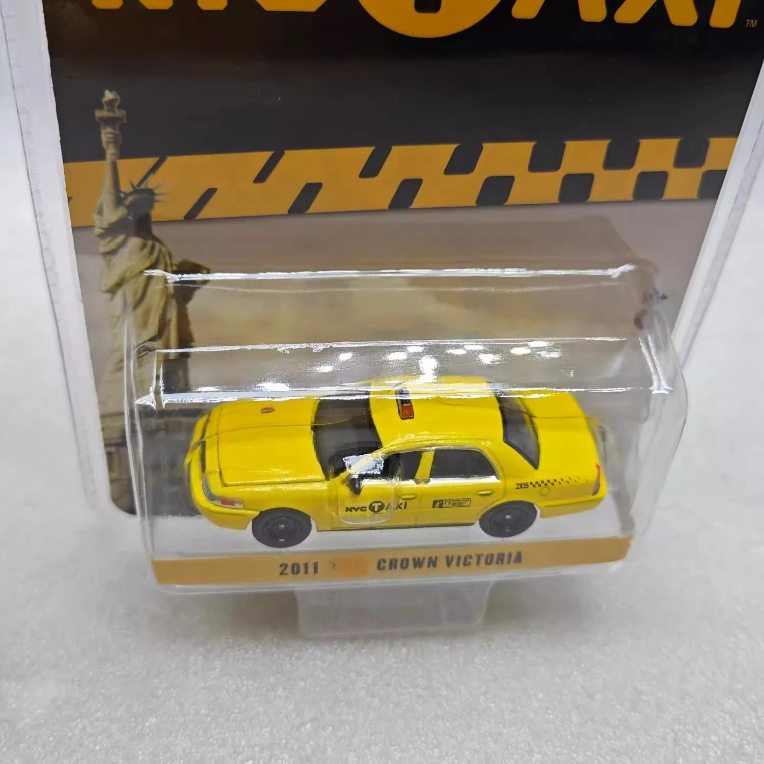 

1:64 2011, корона такси, высокая имитация литья под давлением автомобиля, модель из металлического сплава, украшение автомобиля, коллекция подарков