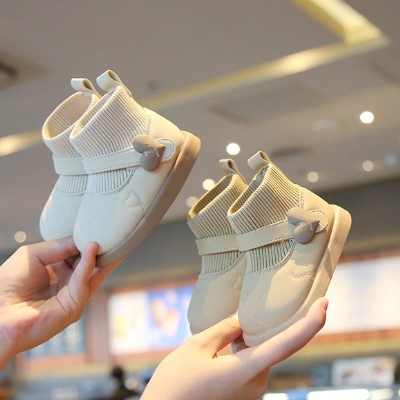 Botas Fashion Baby Shoes 2025 Winter New Girls Ankle Boots Simple Versatile Kids Snow Boots Comfort Non Slip Baby Walking Shoes