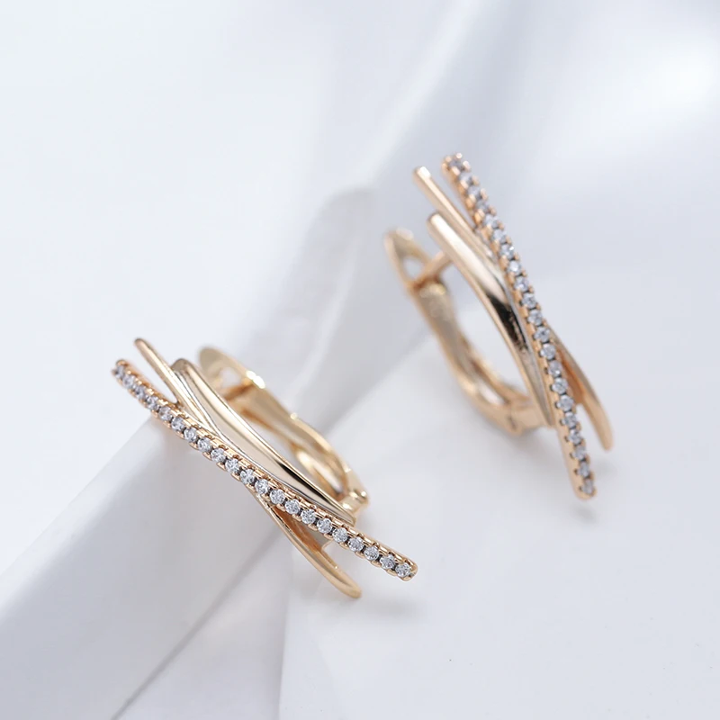 Wbmqda Unique Issue Card Shape Zircon Drop Earrings For Women 585 Rose Gold Color Fashion Daily Party Fine Jewelry Accessories