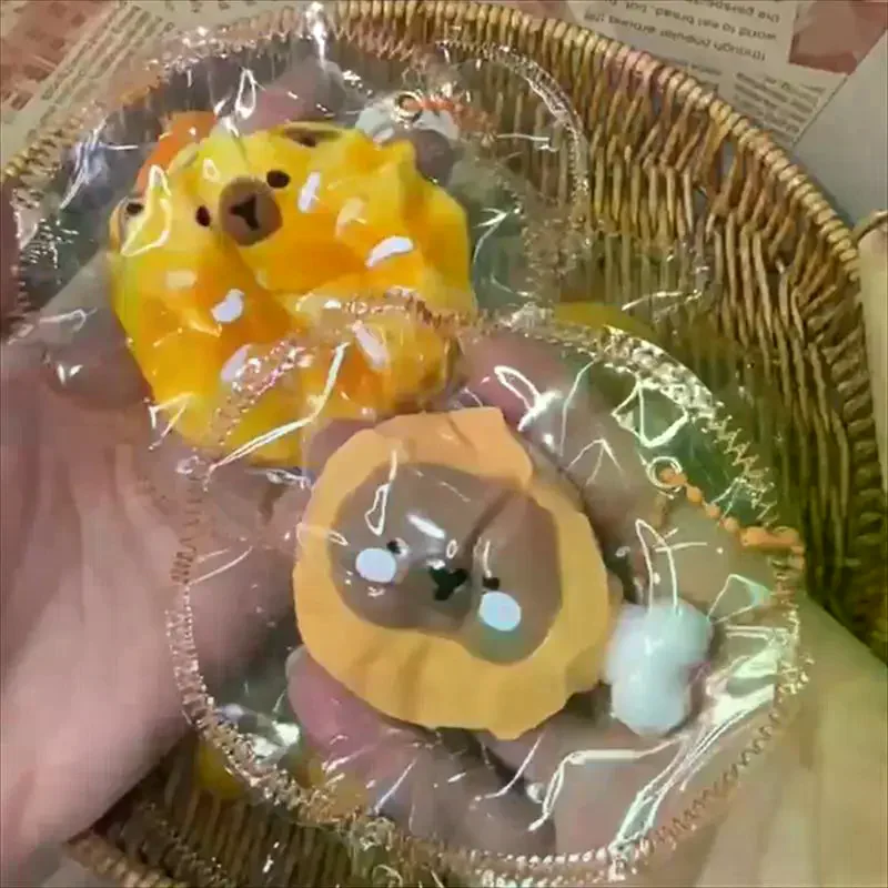 Jouet à presser Capybara en Silicone, mignon et amusant, anti-Stress, crème, sensation de boue, décompression, jouet à rebond lent, porte-clés, cadeaux de charme