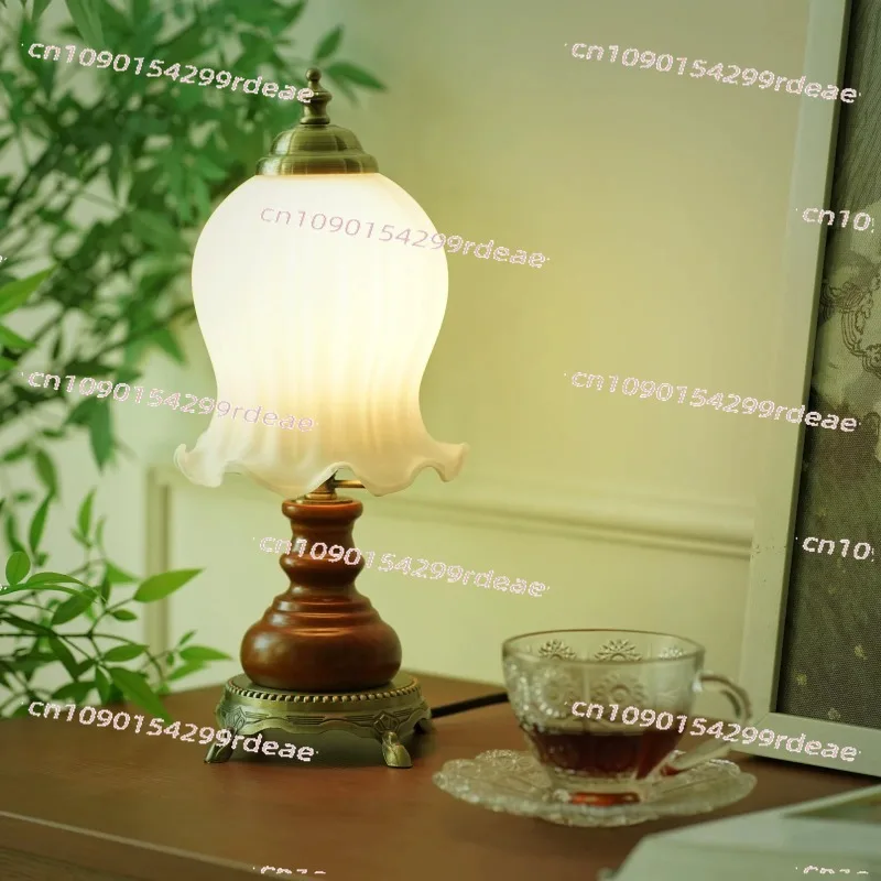 Nostalgic American Retro Table Lamp, Bedroom Medieval Literature and Art Study Bedroom, Bedside Lamp
