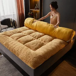 Camel Color Double Mattress Thickened Lamb Warm Winter Mattress 200 * 220cm