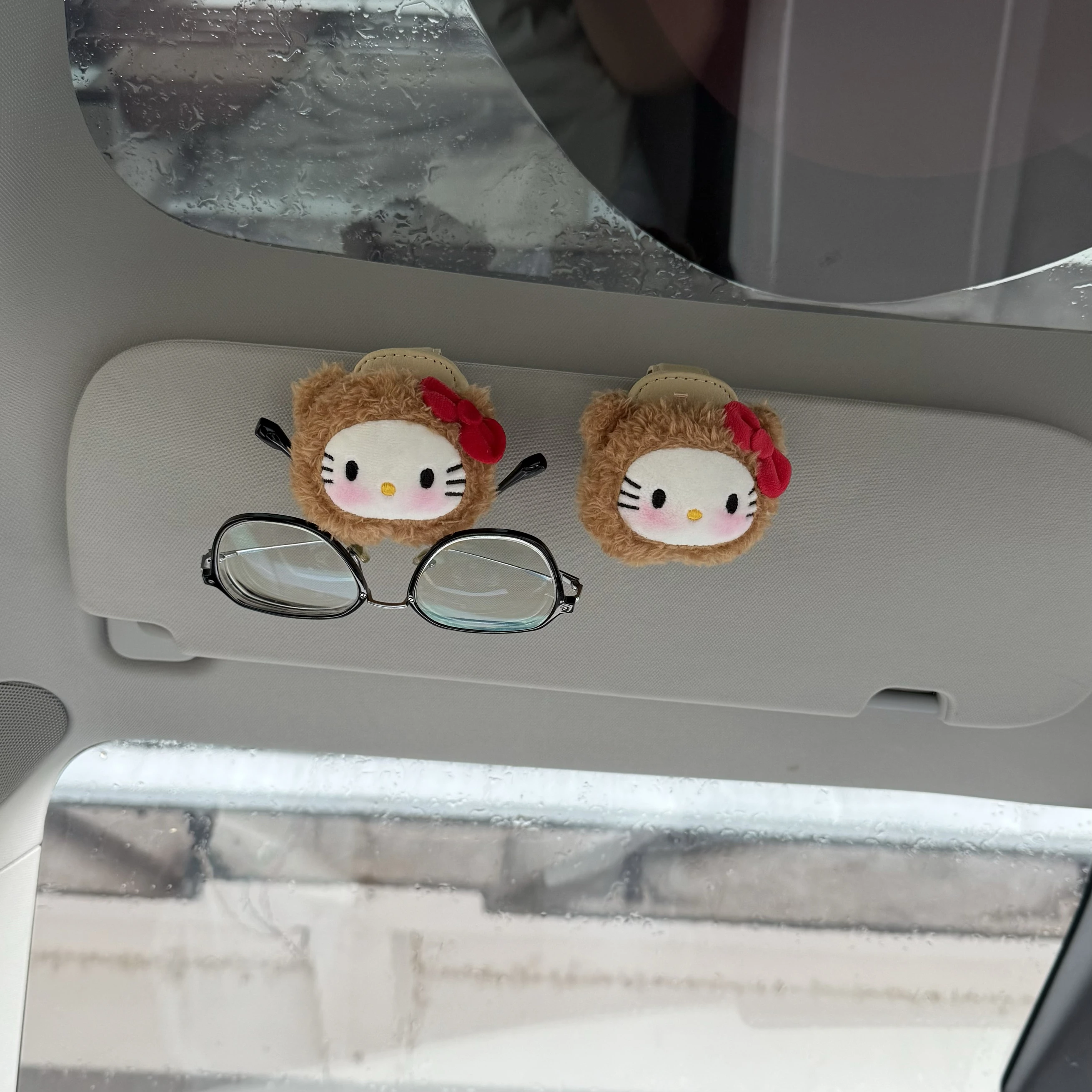 

Universal Car Auto Sun Visor Eyeglass Hanger Clip Leather Glasses Holder Magnetic Multi-Function Automobile Accessories Storage
