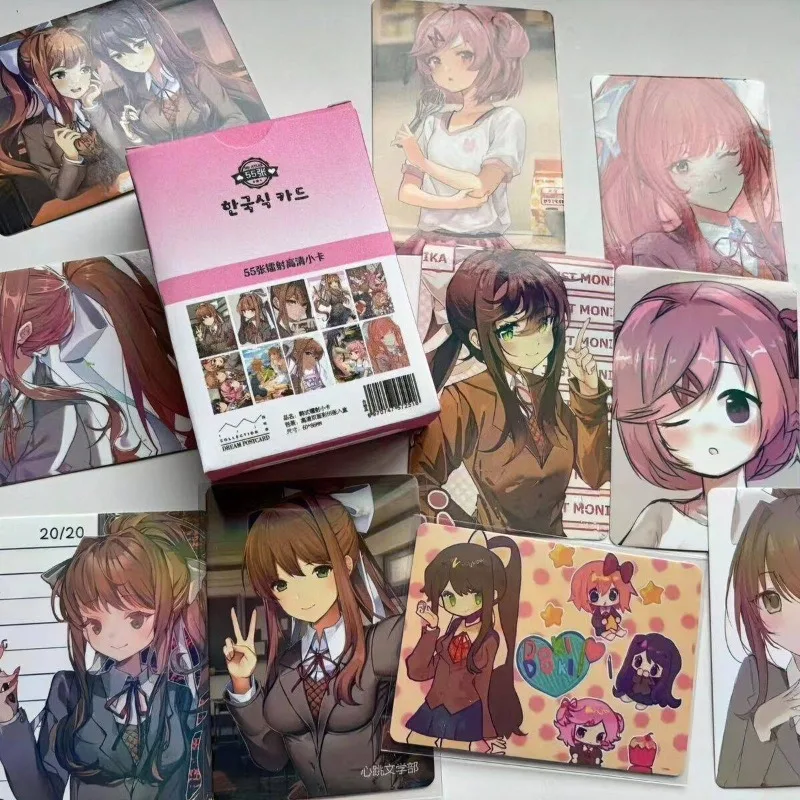 55-teiliges Set des beliebten Spiels Doki Doki Literature Club! Serie Spielkarten Cartoon Niedliche Charaktere Kreativität HD-Druck LOMO-Karten Fangeschenk – Detail 4