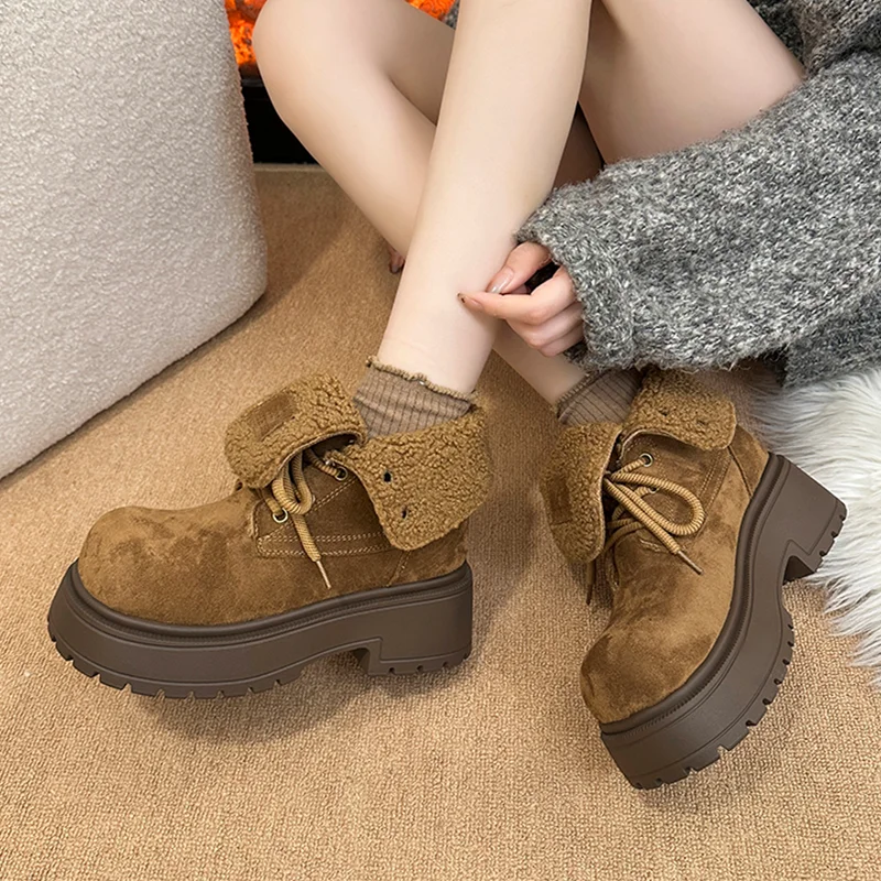 الفراء حذاء من الجلد المرأة عالية الكعب قصيرة أفخم أحذية قطنية دافئة 2025 موضة جديدة أحذية الثلوج الراحة الشتاء الدانتيل يصل Mujer بوتاس