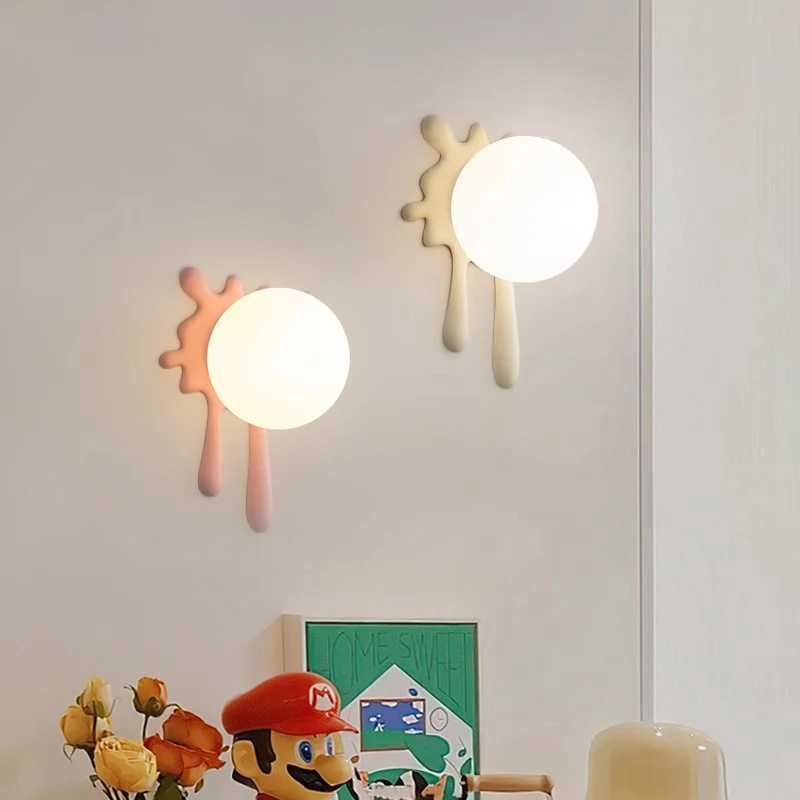 

Color Balloon Children's Room Wall Lamps Solid Wood Cloud Balloon Lamp Modern Warm Baby Room Boy Girl Bedroom Bedside Wall Light