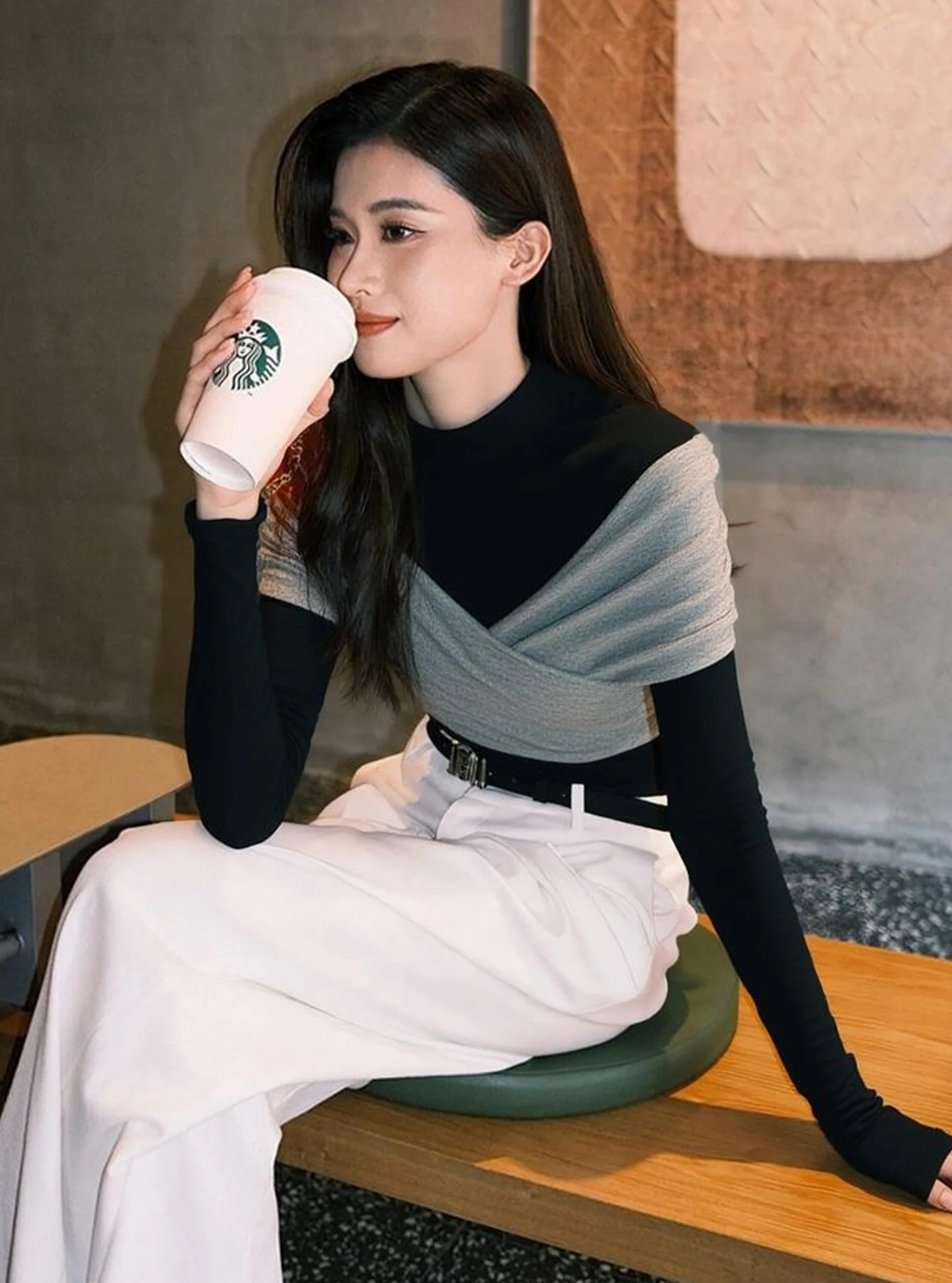 

Ранняя весна, вязаный топ и длинные брюки, комплект из двух предметов, повседневный корейский дизайн, антивозрастной моющийся женский ансамбль