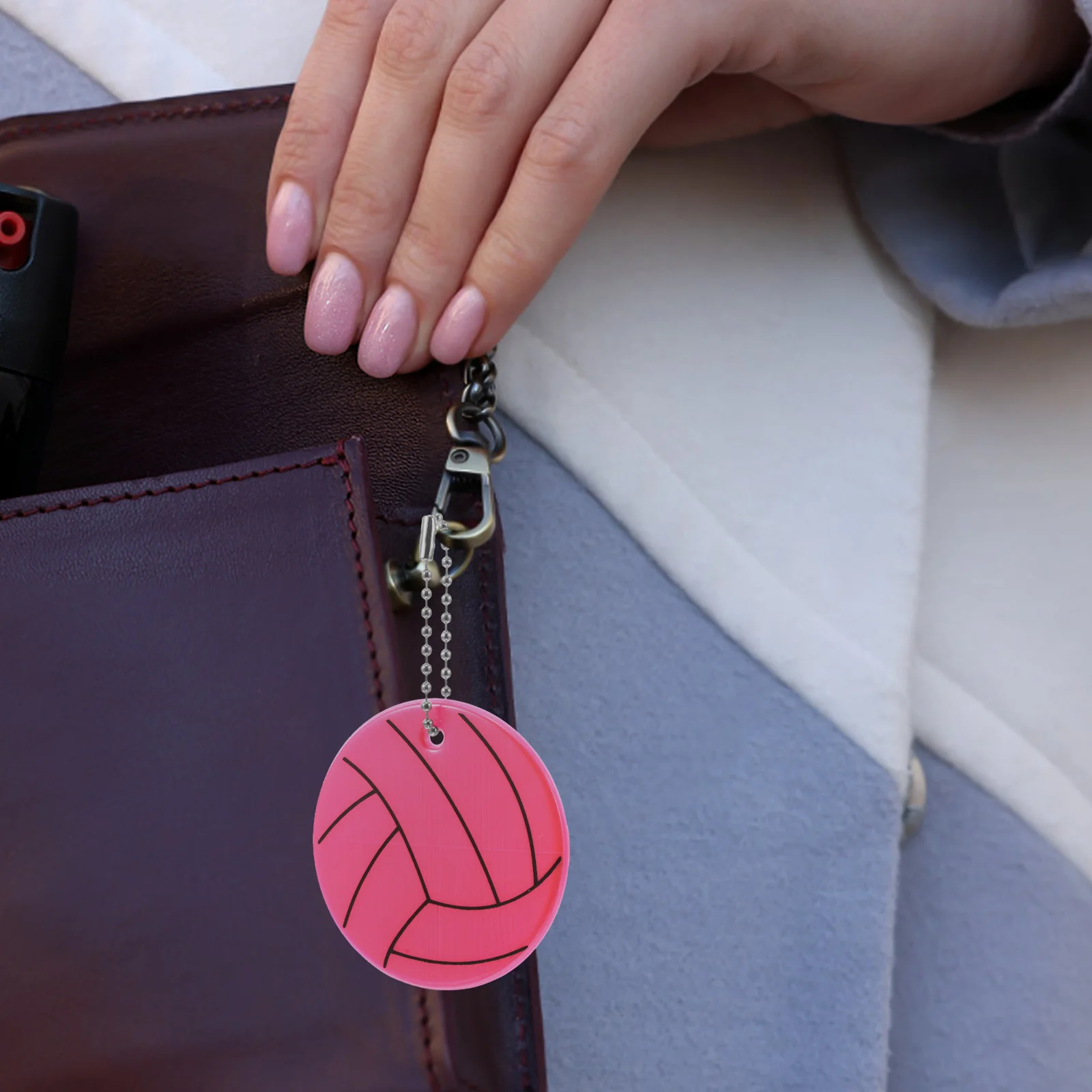 

6pcs Reflective Volleyball Keychain Pvc Night Reflector Pendant For Backpack Kids Sports Party Favors Outdoor Cycling Safety