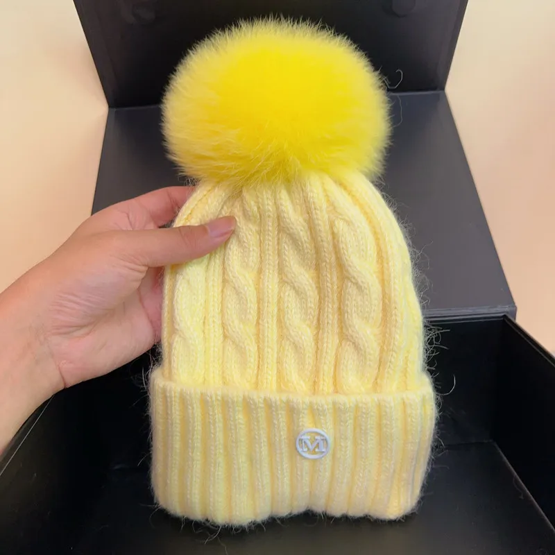 2023 Feal  fox Pom Pom Women Hat Natural Fur Winter Hat Beanies Hat Fowmen Fashion Warm Wool Ski Real PomPom Hat