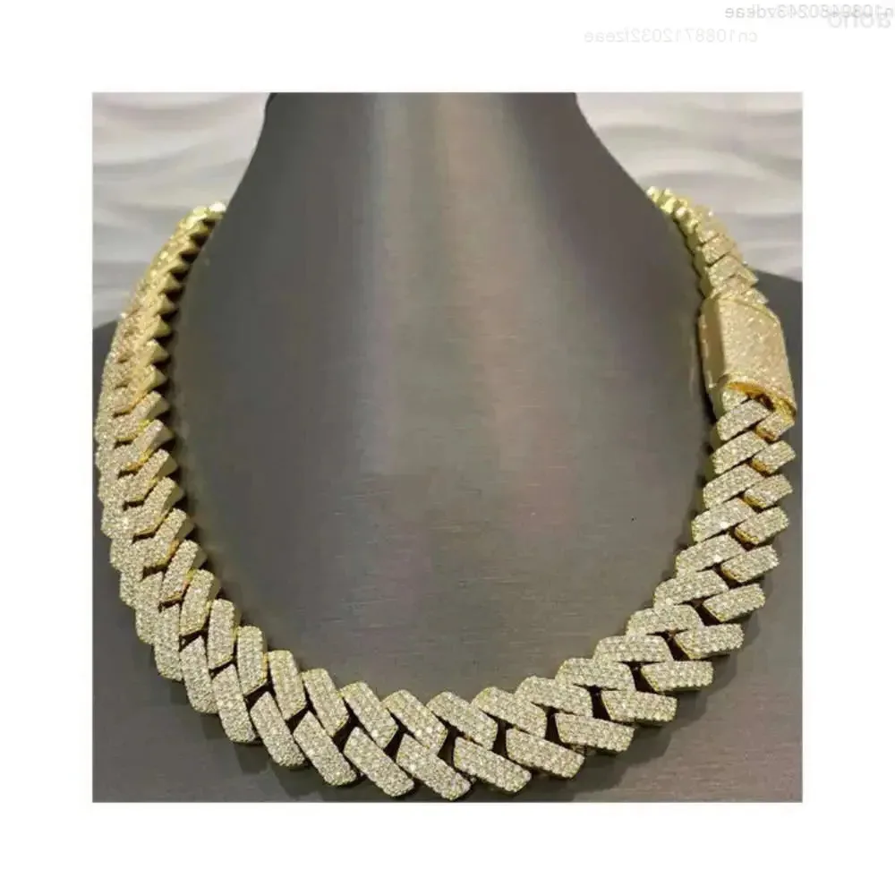 

18mm Miami Cuban Link Chain Vvs Moissanite Diamond Stubbed 925 Sterling Silver White Gold Plated 18-24 Hip Hop Jewellery