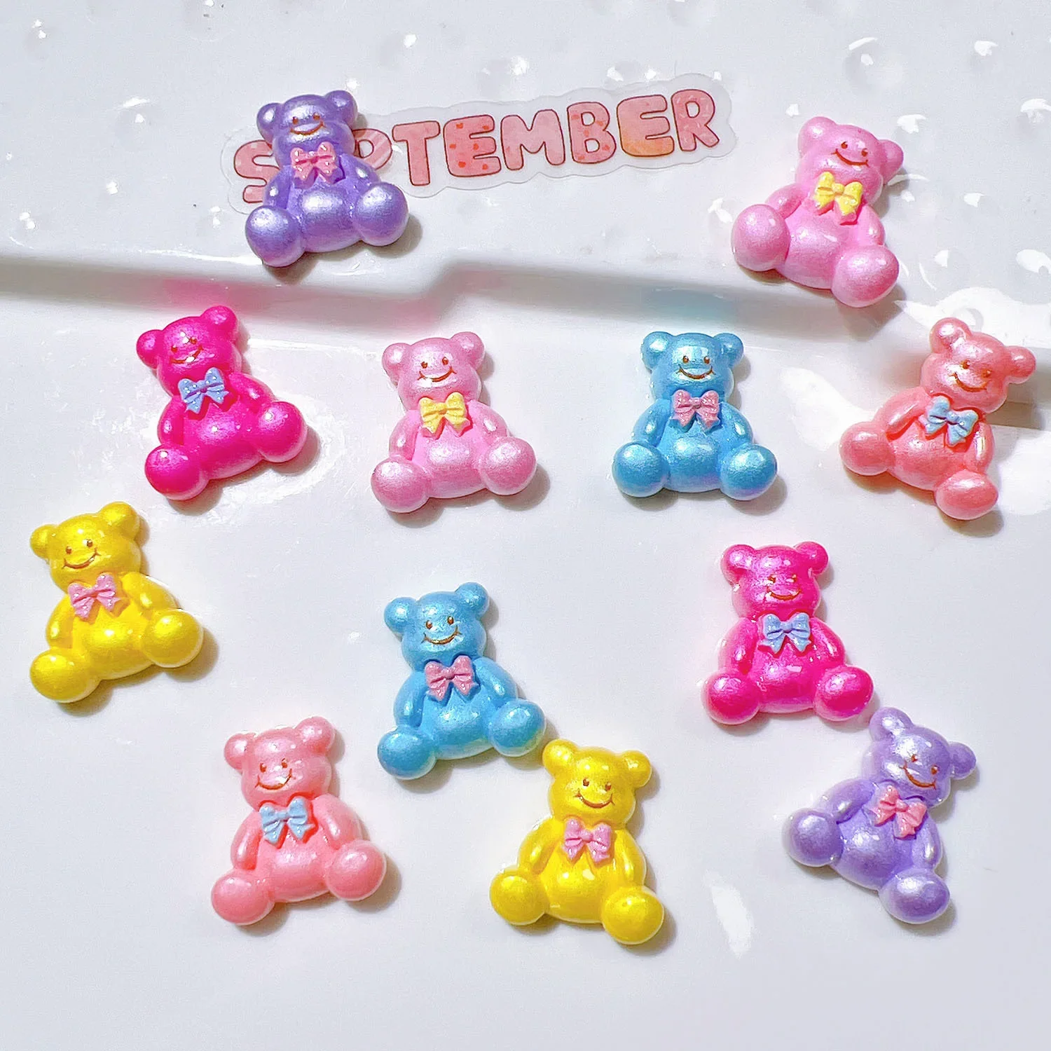 10pcs Colorful Resin Cartoon Pearlescent Bow Tie Bear Figurines Flat back Scrapbook Hair Bow Decor DIY Jewelry Crafts