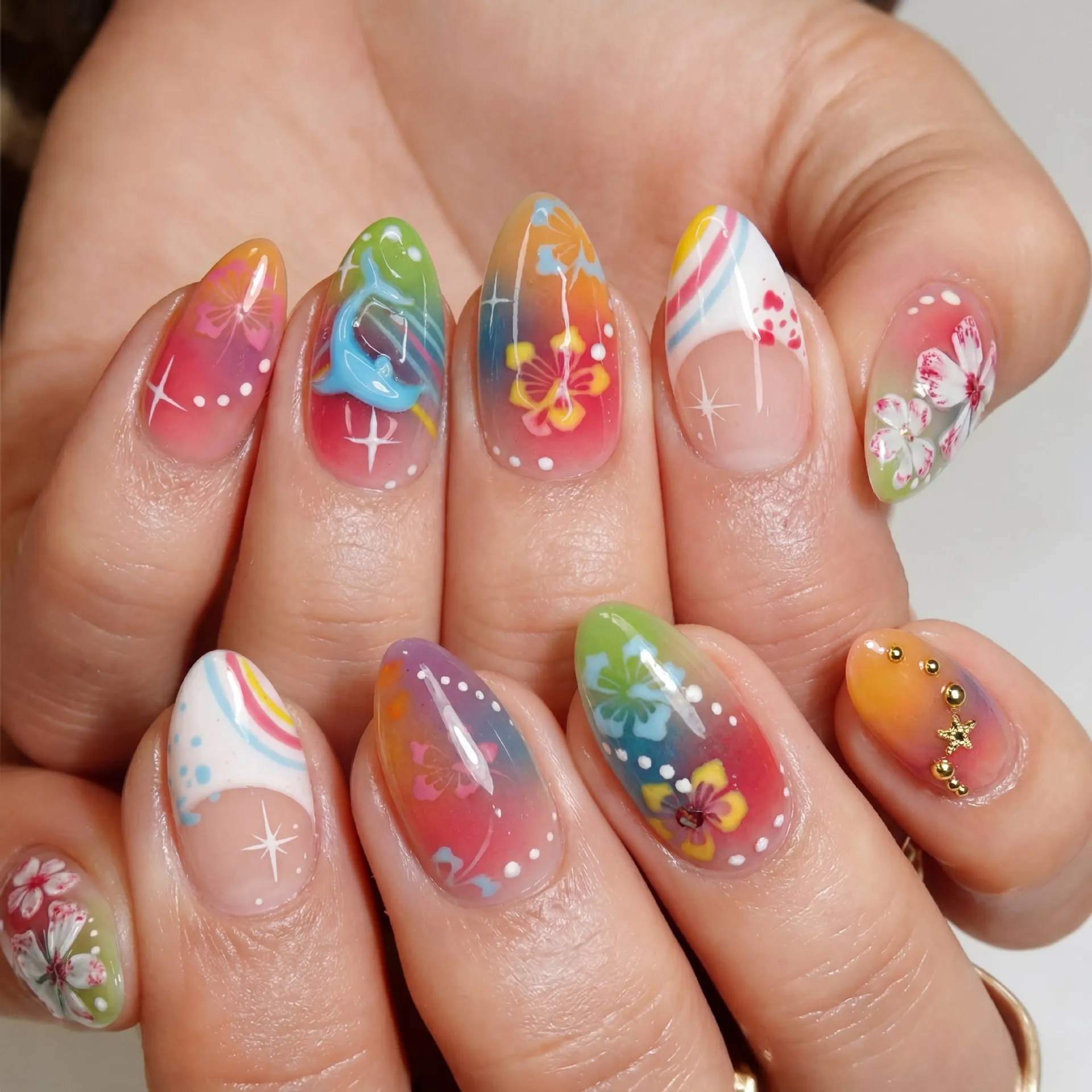 24Pcs 3D Flower Shell Conch Press on False Nails Mid-length Almond Detachable Fake Nail Gradient French Acrylic Fingernails Tips