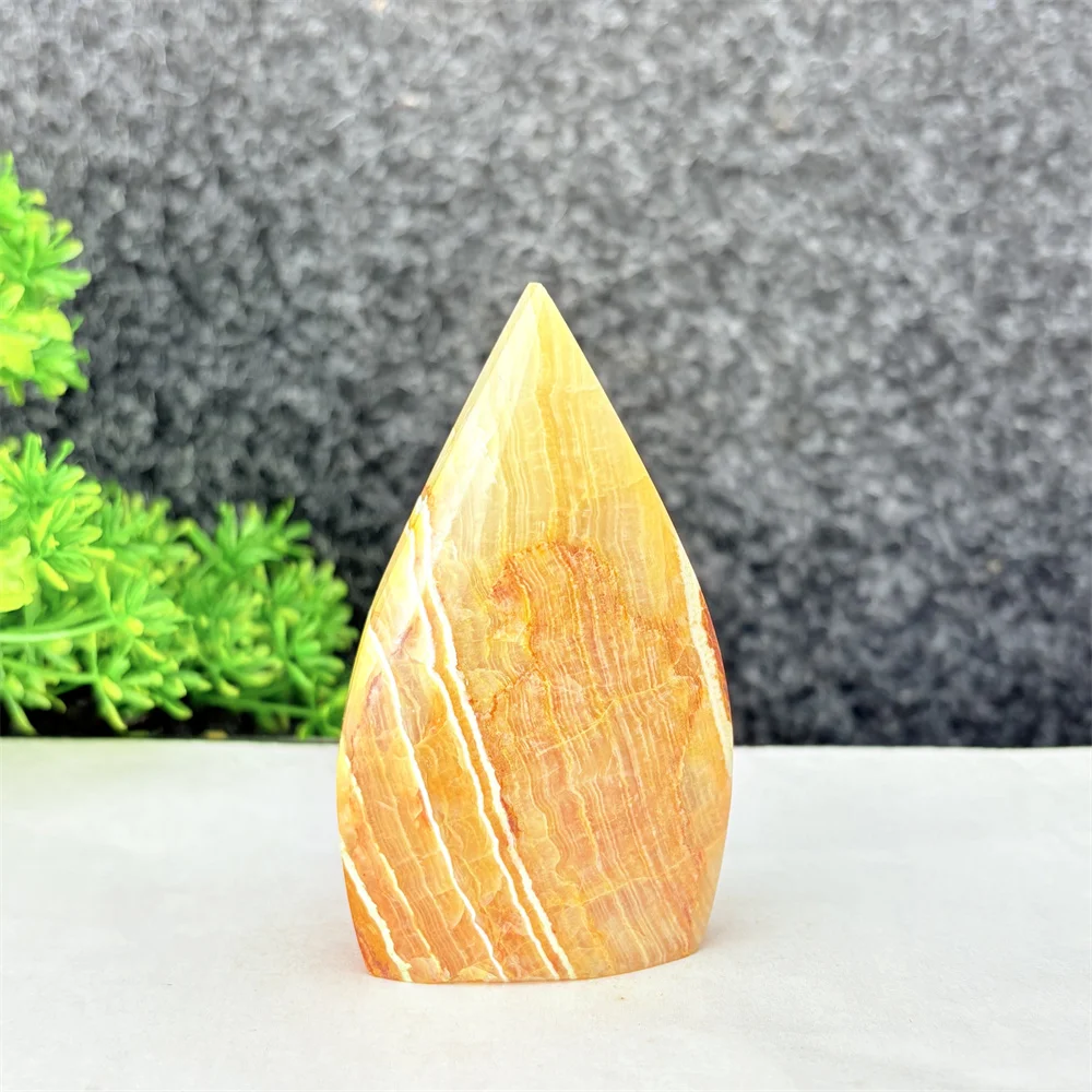 Natural Light Yellow Afghan Jade Free Form Crystal Torch Reiki Healing Diamond Shape Home Decor Feng Shui Witchcraft Gift