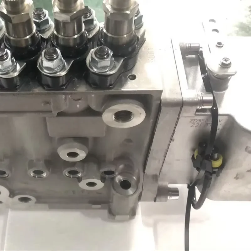 High Performance Mechanical Diesel Engine Parts High Pressure Oil Pump 400912-00393 for 65.11101 Diesel Engine 8009