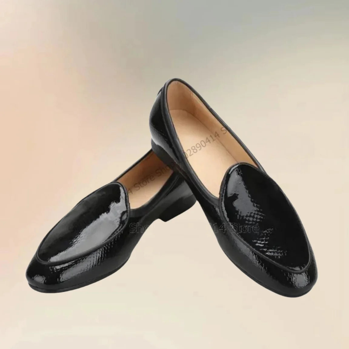 Peixe preto masculino escala mocassins de couro envernizado, deslizamento sobre sapatos, sapatos artesanais luxuosos, banquete de festa, vestido de escritório, moda