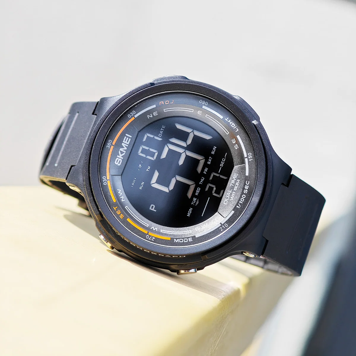 SKMEI العد التنازلي ساعة رقمية للرجال النساء الساعات الرياضية موضة التمويه 5Bar إضاءة مقاومة للماء ضوء ساعة اليد وسوار