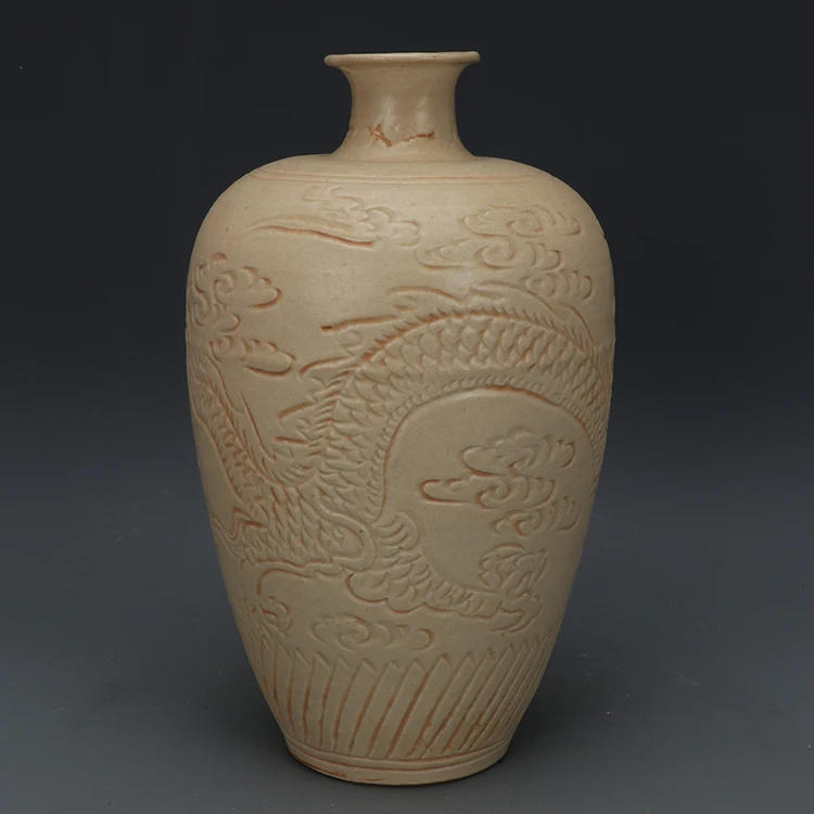 Song Dynasty Ding Kiln Jarrón de cerámica con esmalte beige, jarrón de ciruela tallada con dragón, antigüedades y antigüedades, jarrón de porcelana gris
