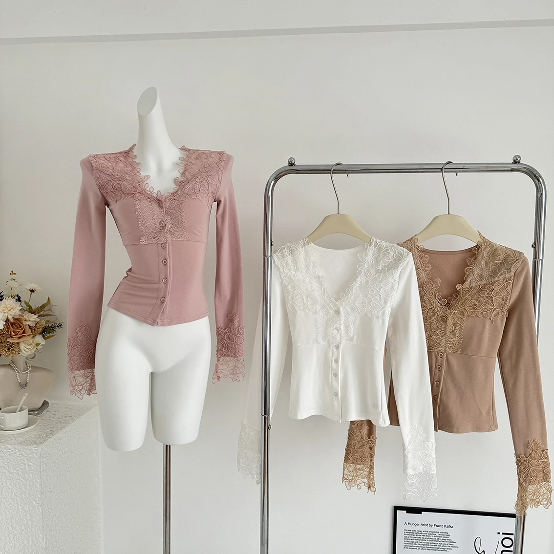 

Women's Autumn Winter Sexy Lace V Neck Long Sleeve Slim T Shirt Lady Eelgant Solid Color Pullover Basic Tee Top