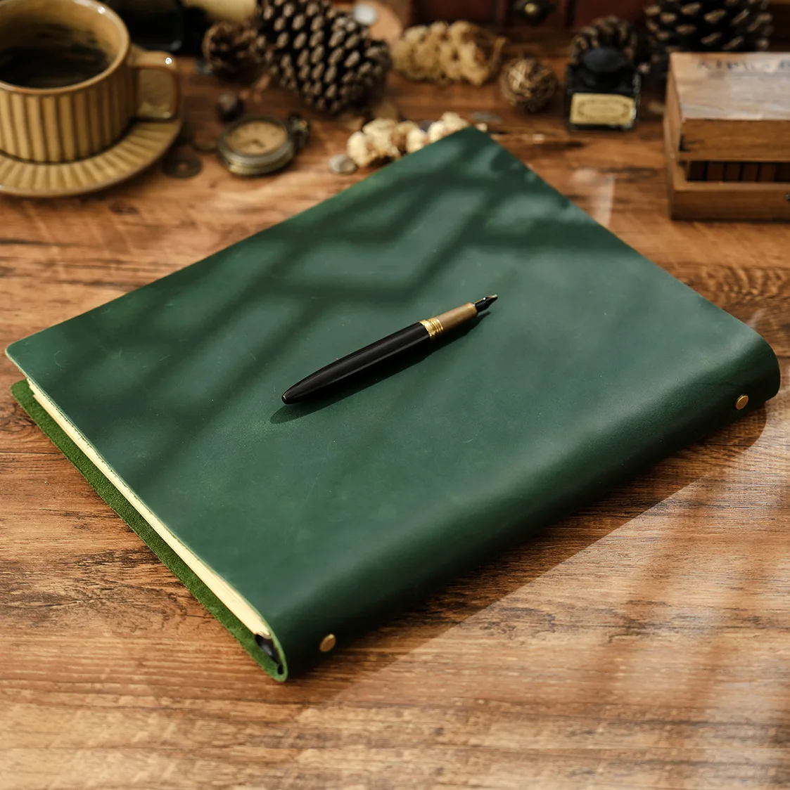 A4 Genuine Top Grain Cowhide Leather Loose Leaf Binder Refillable Notebook with 100gsm Kraft and Lined Paper Vintage Crazy