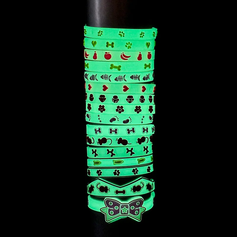 Collar luminoso para gato y perro pequeño, accesorio fluorescente antipérdida, campana de silicona, Anillo para el cuello, accesorios para mascotas