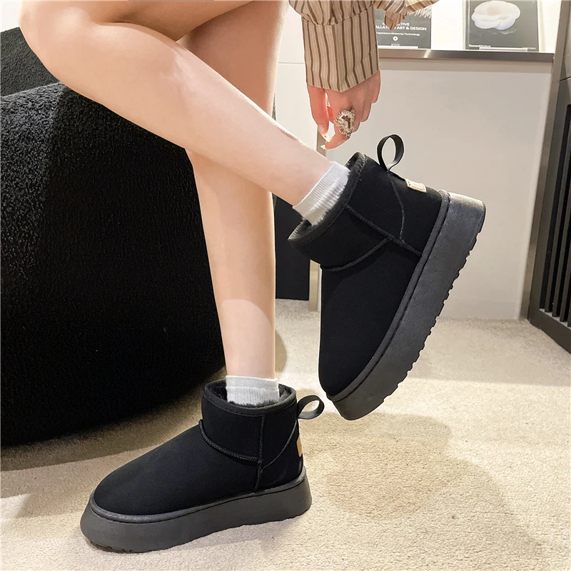 Women's New Classic Plush Warm Cotton Ankle Boots Flat Bottom Suede Fur Winter Snow Boots Comfortable Short Thickened Fluff