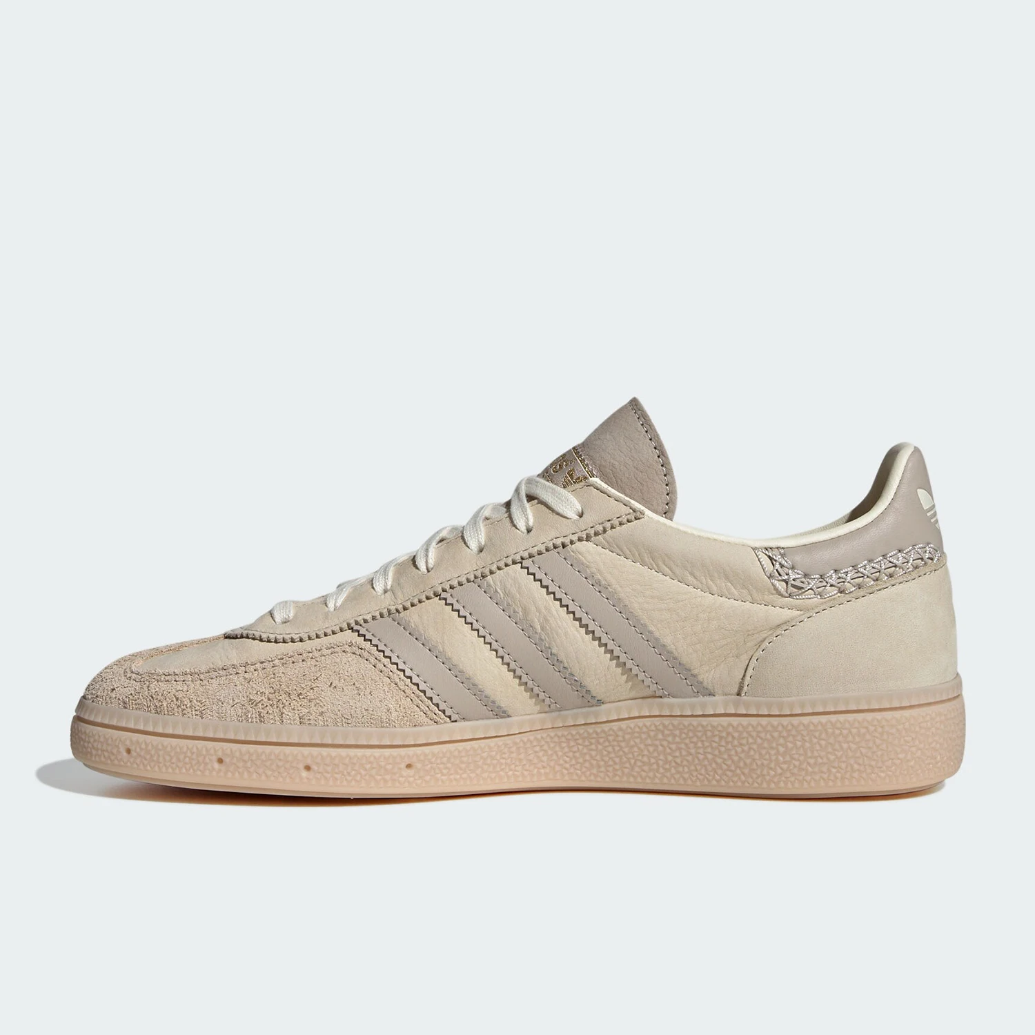 حذاء كرة اليد الكلاسيكي الرجعي للسيدات من Adidas Official Genuine Originals IE3699