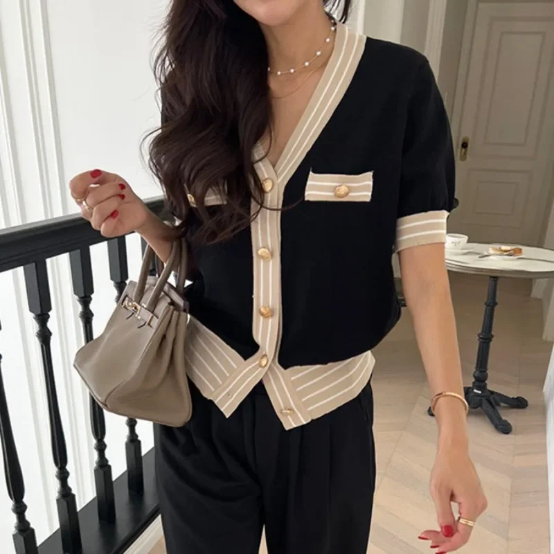 

Korean Version Thin Ice Silk Knitted Cardigan for Women Fashion Chic V-Neck Patchwork Button Short Sleeved Sweater T-shirt Tops