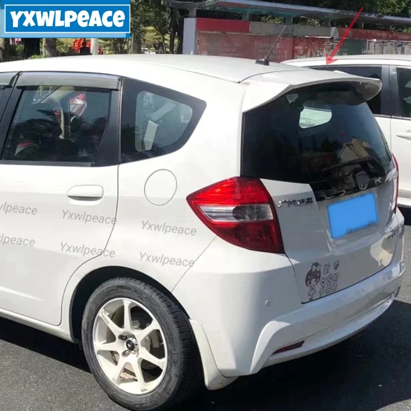 Dla Honda Fit Jazz Spoiler 2008-2013 Wysokiej jakości plastik ABS Niepomalowany kolor Skrzydło bagażnika Tylny spojler dachowy Stylizacja samochodu