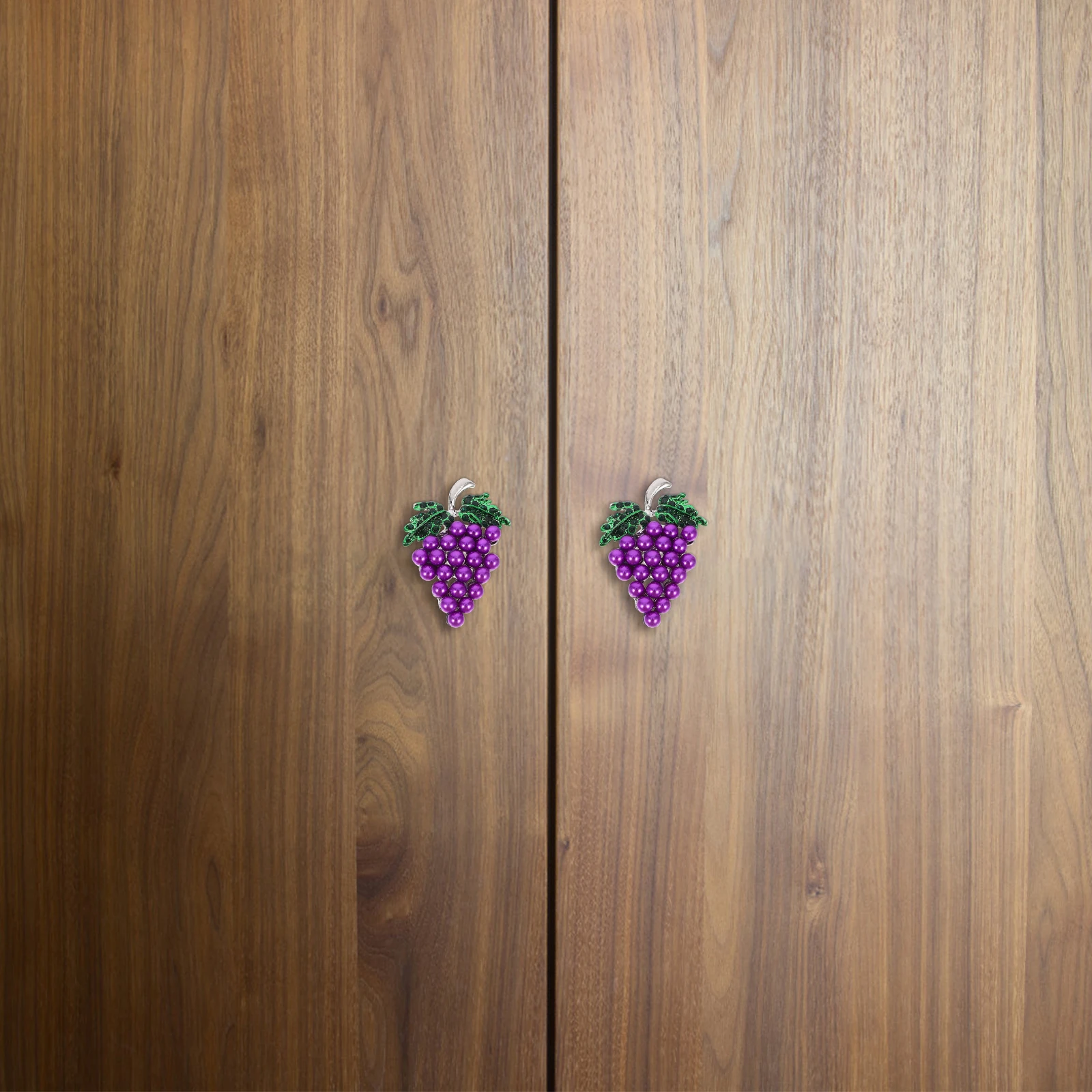 

Purple Grape Shaped 4mm Single Hole Pull Handles Furniture Decorative Knobs for Cupboard Drawer Wardrobe Kitchen Bedroom Cabinet