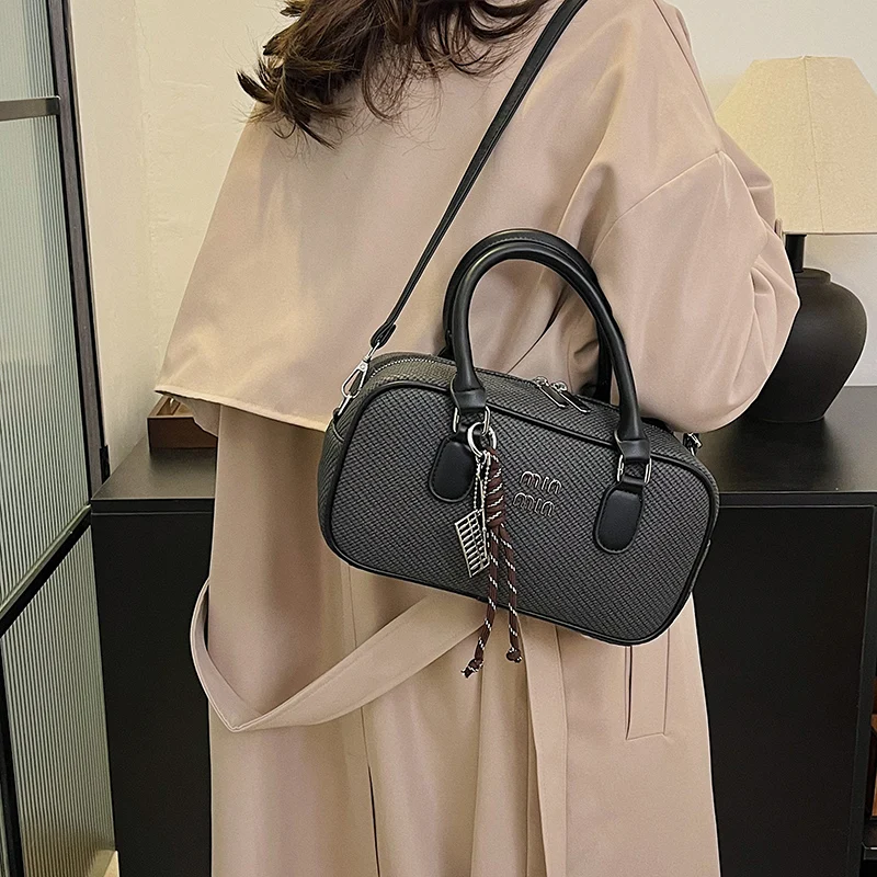 

Fashionable Letter Logo Print Crossbody Bag Women's Stylish Leather Tote Luxury Minimalist Vintage Designer