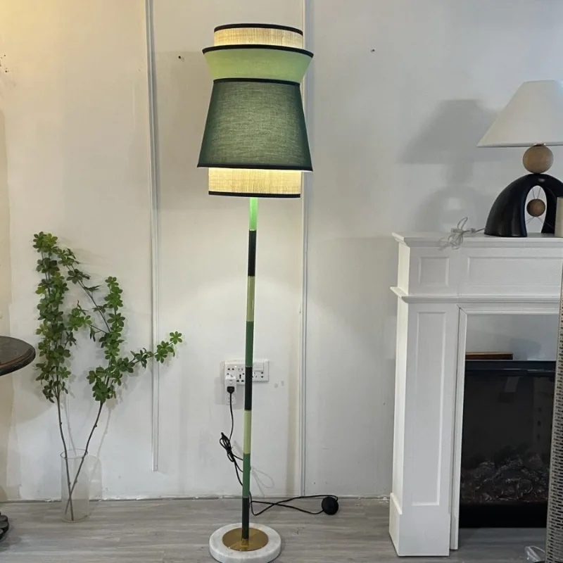 Hand-woven floor lamps are good for the atmosphere of the study, living room and bedroom