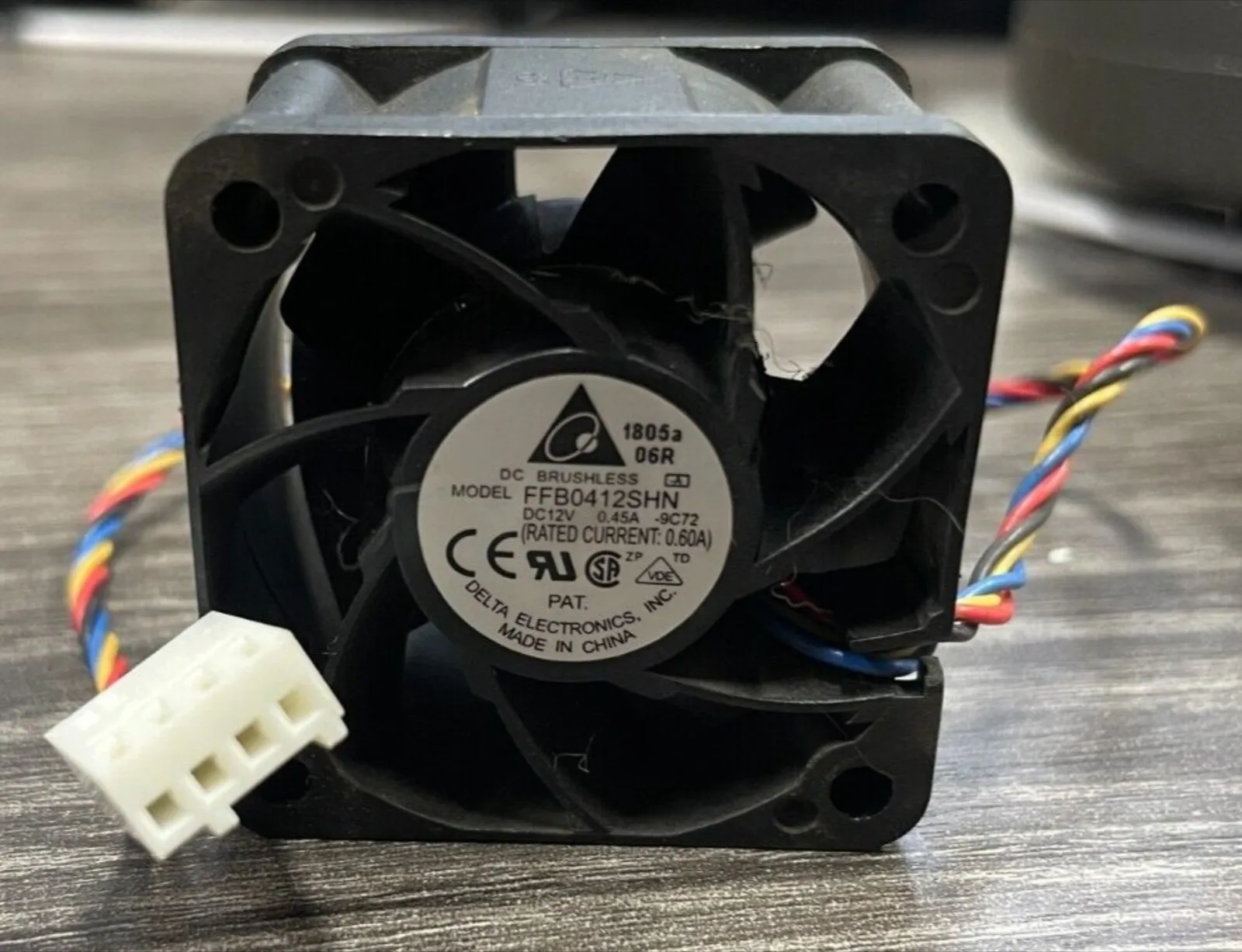 

ДЛЯ вентилятора SuperMicro Delta Electronics FAN-0065L4 FFB0412SHN DC12V Бесщеточный-9C72-