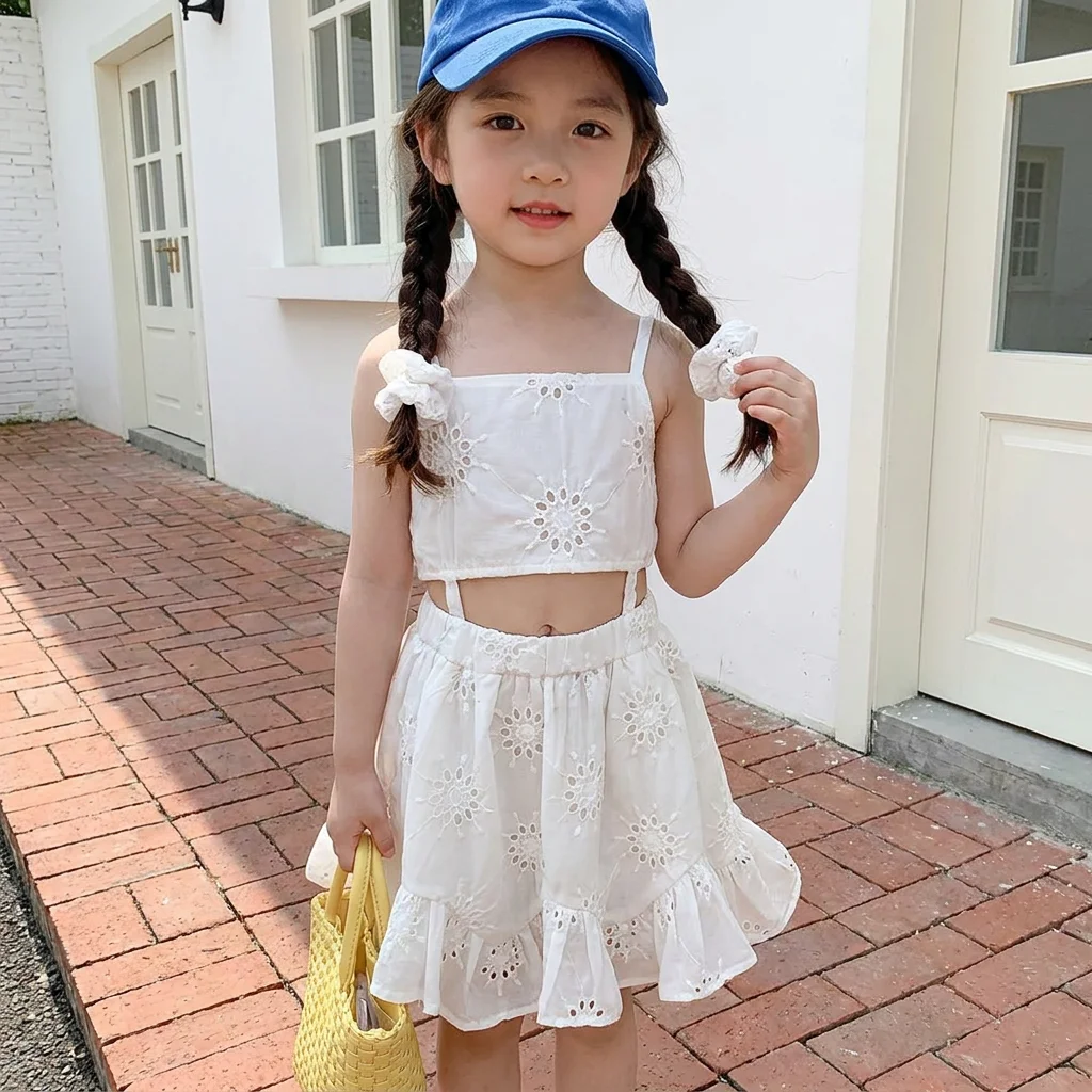

White Elegant Hollow Pattern Suspender Flower Bud Dress Korean Version Casual Girl 4 5 6 7 Years Old