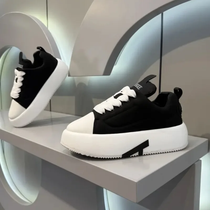 2025 Spring New Products Men's Sneakers Round Head Lace-up Casual Shoes Solid Color Personalized Fashionble White Board Shoes
