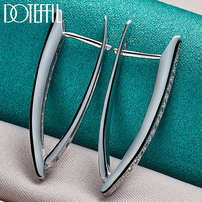 DOTEFFIL 925 Sterling Silver AAA cyrkon urok V kolczyk dla kobiety biżuteria moda prezent ślubny