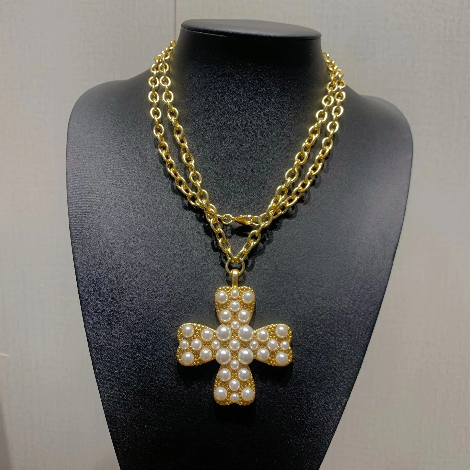 New Cross Pendant European and American Retro Trend Fashion Personalized Design Pendant